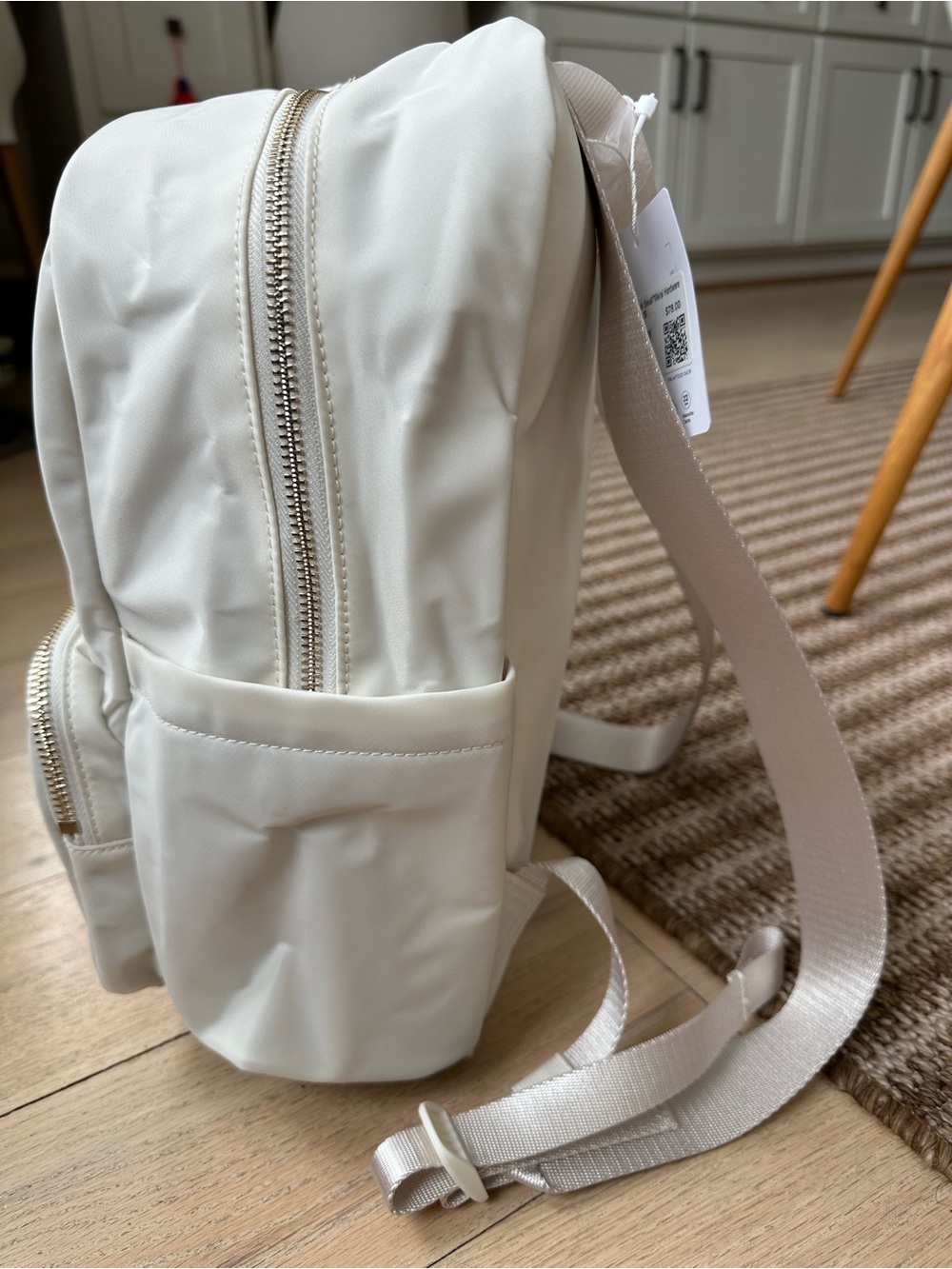 lululemon athletica Cream Everywhere Small Backpack with Gold Hardware 11.5 L - Picture 3 of 5